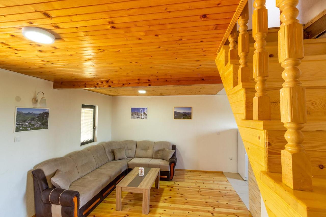 Guesthouse Wolf Žabljak Екстериор снимка