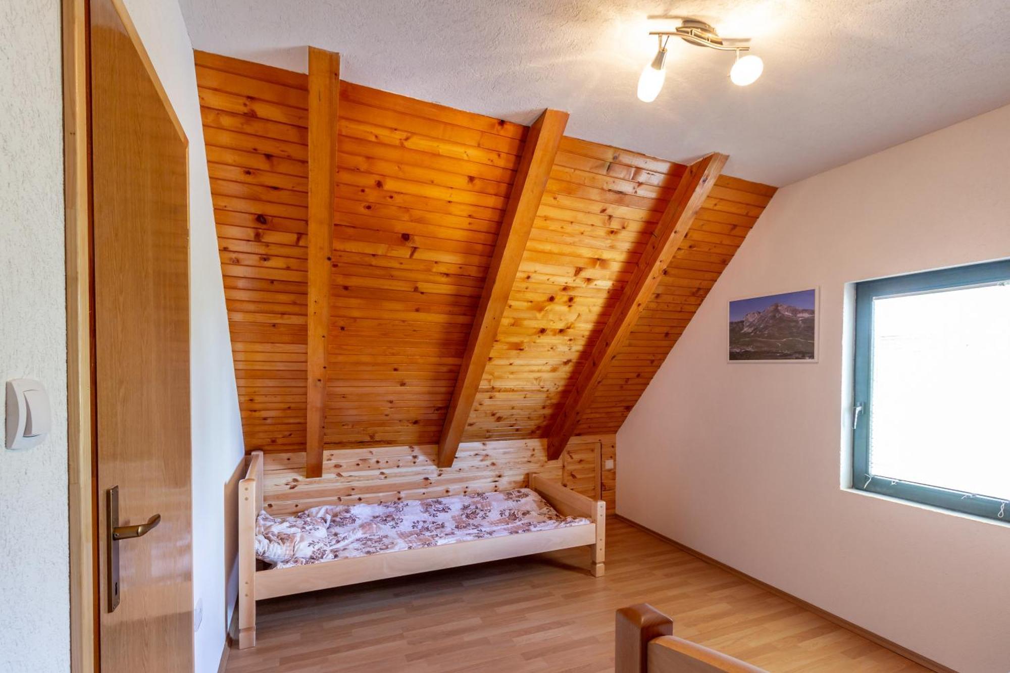 Guesthouse Wolf Žabljak Екстериор снимка