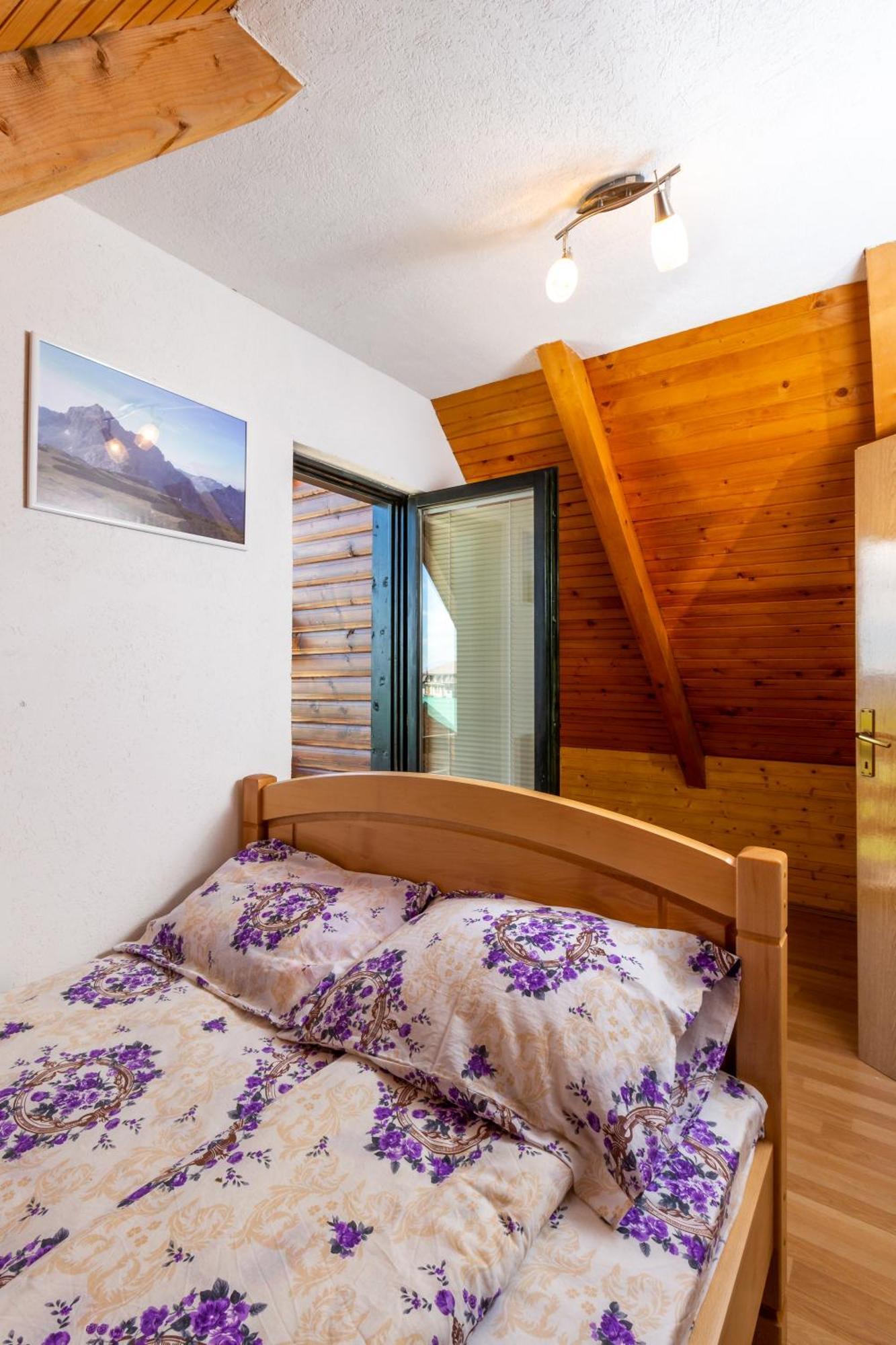 Guesthouse Wolf Žabljak Екстериор снимка